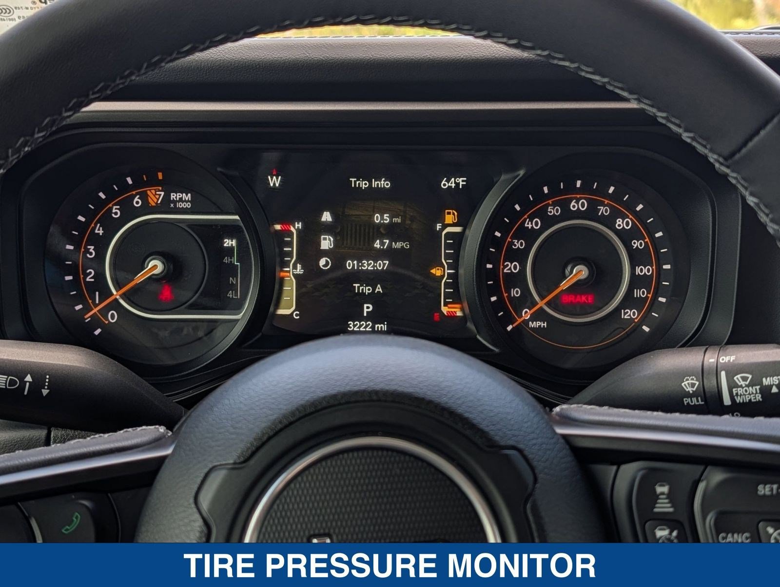 Used 2025 Jeep Gladiator Mojave w/ Safety Group image 30