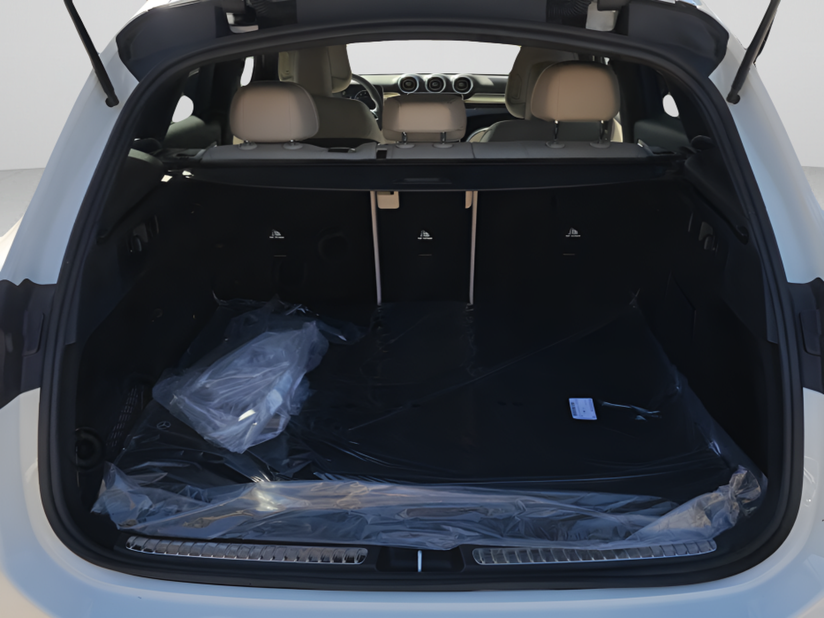 Certified 2026 Mercedes-Benz GLC 300 image 7
