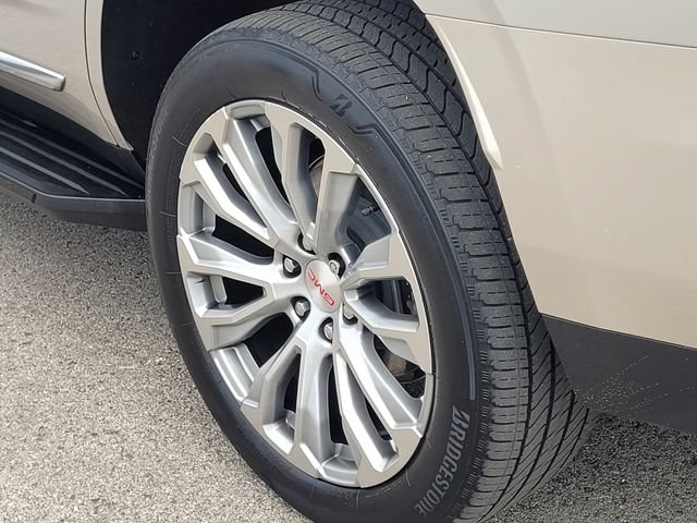 Used 2022 GMC Yukon Denali RWD image 7