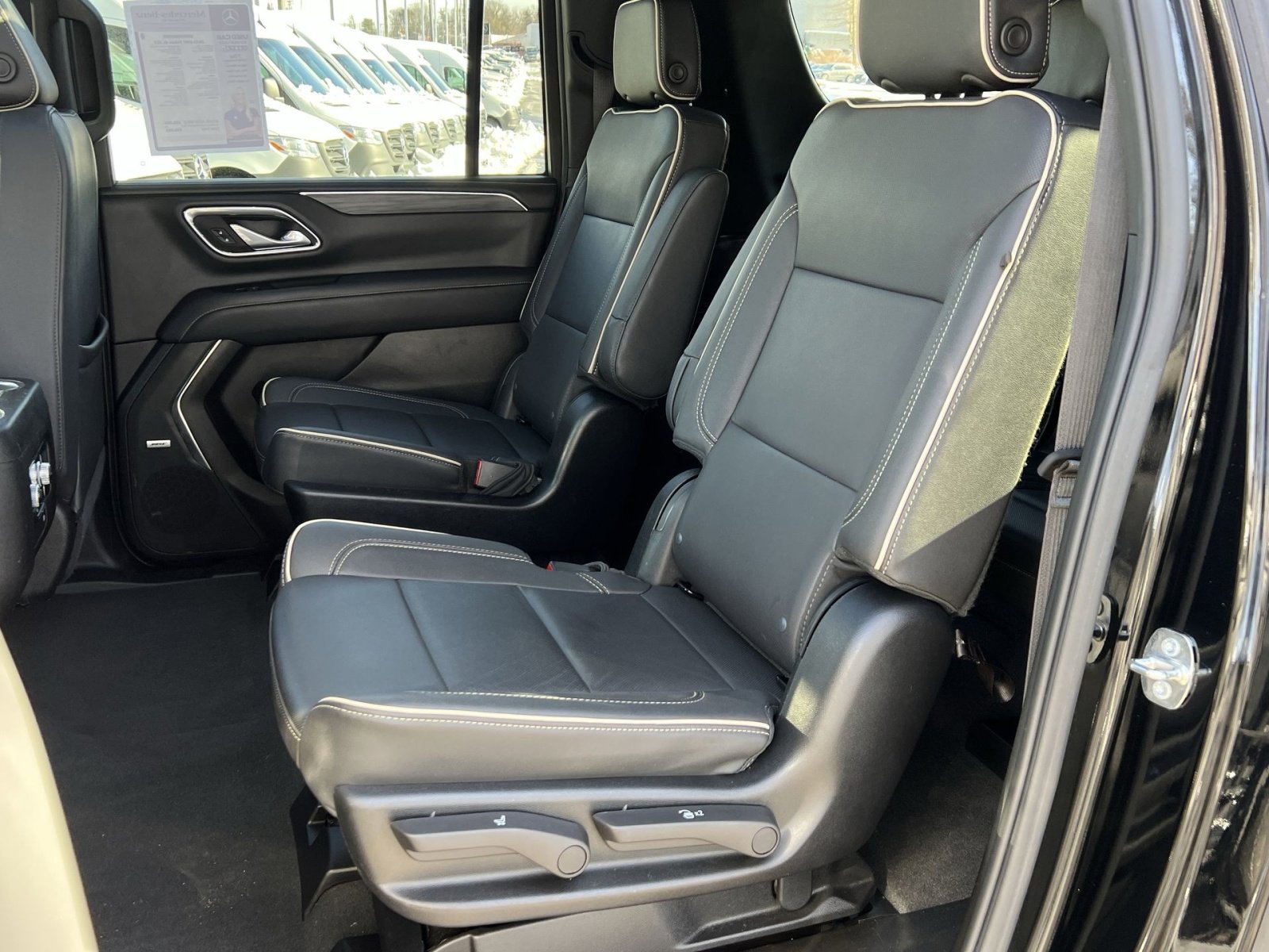 Used 2023 GMC Yukon XL SLT image 23