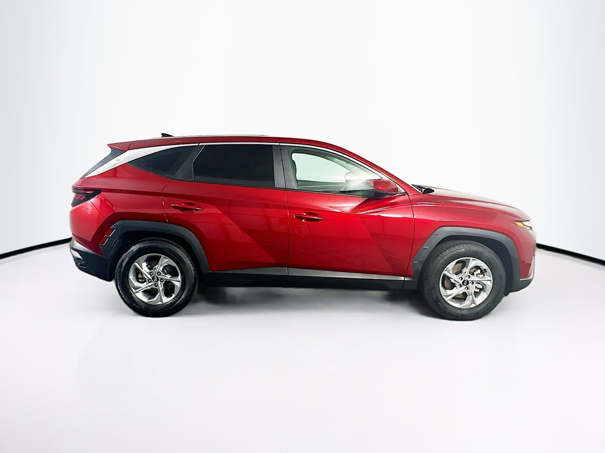 Used 2024 Hyundai Tucson SE image 10