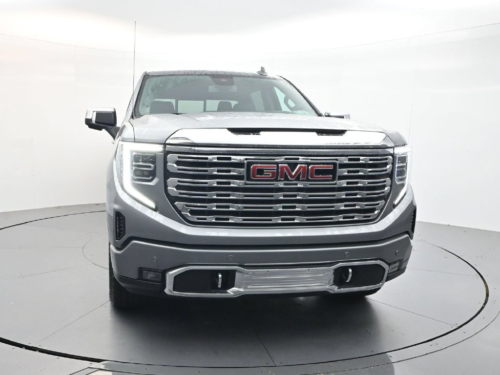 Used 2026 GMC Sierra 1500 Denali AWD/4WD image 2