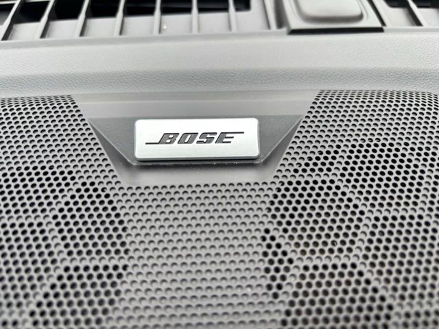 Used 2025 Chevrolet Colorado Z71 w/ Technology Package image 28