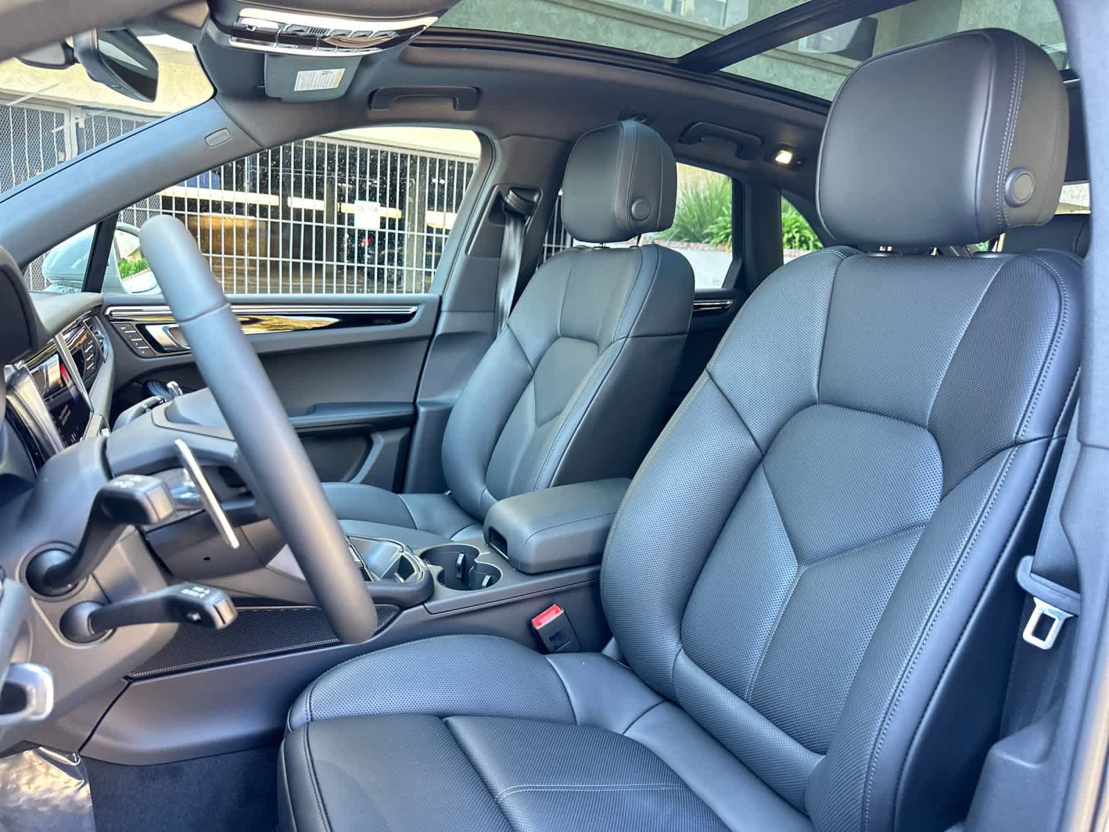 New 2026 Porsche Macan S AWD/4WD image 5