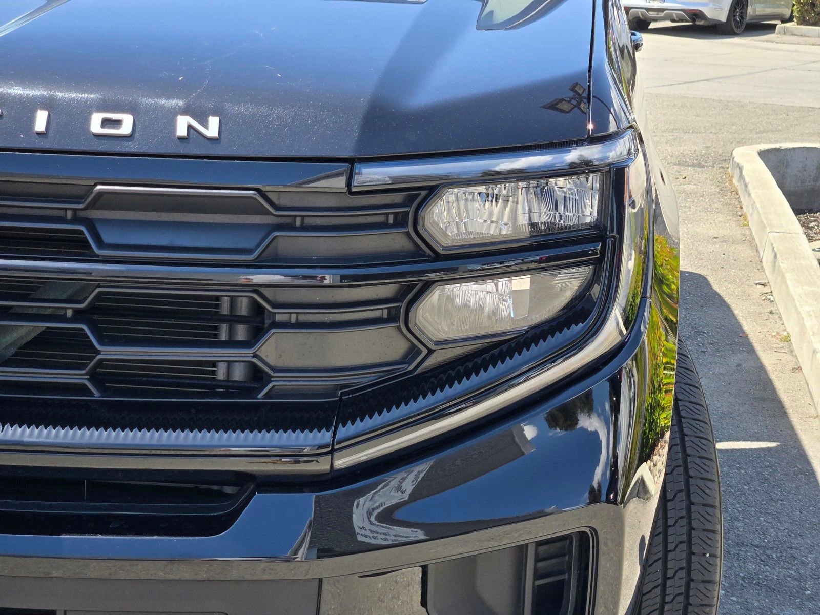 Certified 2025 Ford Expedition Active RWD image 11