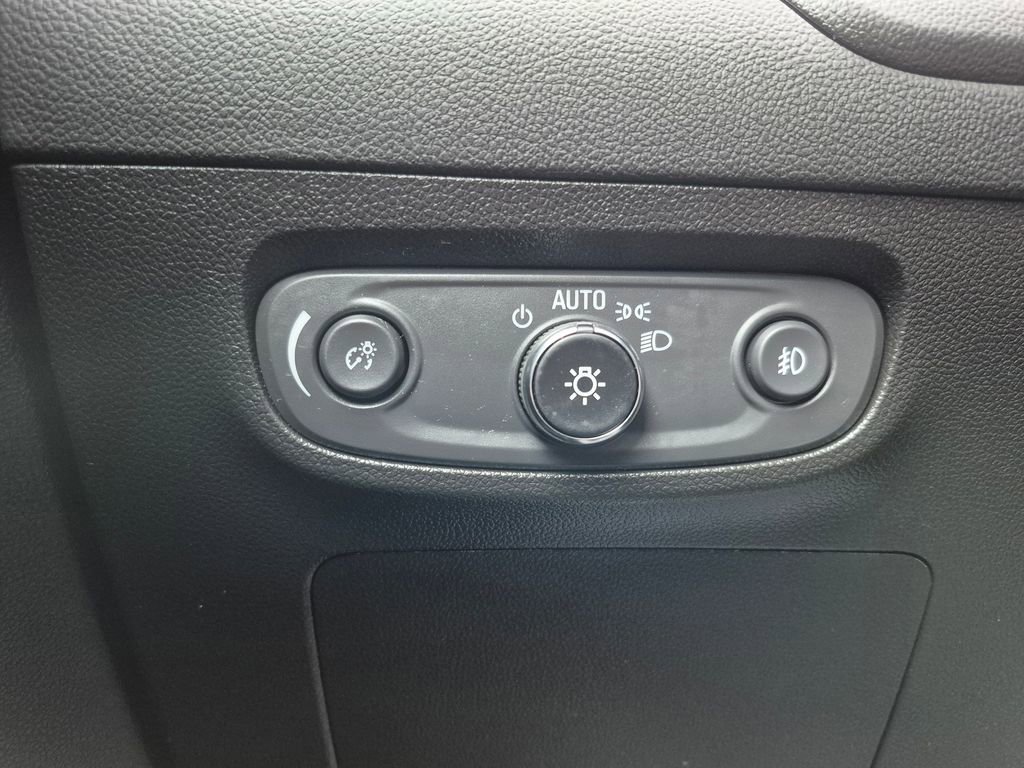 Used 2023 Buick Encore GX Preferred w/ Cold Weather Comfort Package image 11