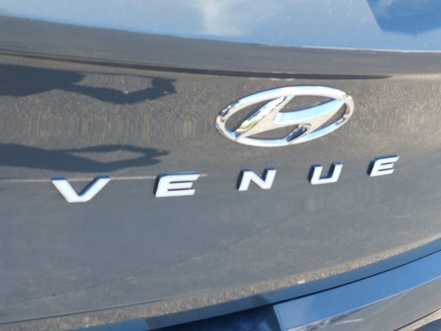 Used 2025 Hyundai Venue SEL FWD image 36