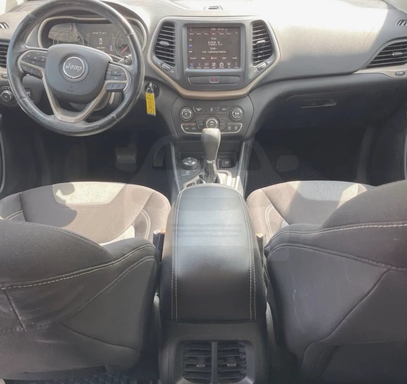 Used 2014 Jeep Cherokee Latitude w/ Cold Weather Group AWD/4WD image 11
