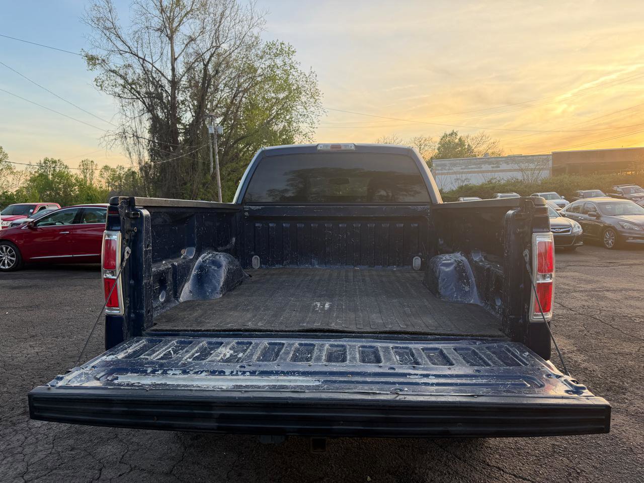 Used 2010 Ford F150 XLT image 23