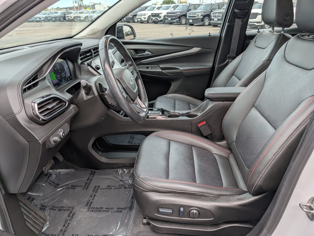 Used 2023 Chevrolet Bolt EUV Premier w/ Redline Edition FWD image 15
