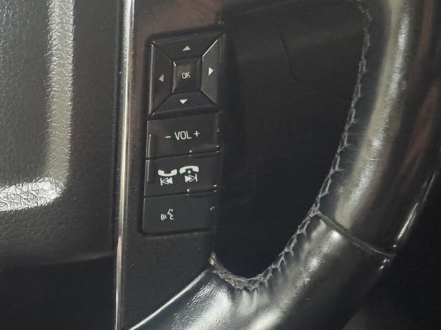 Used 2015 Lincoln Navigator 4WD image 18