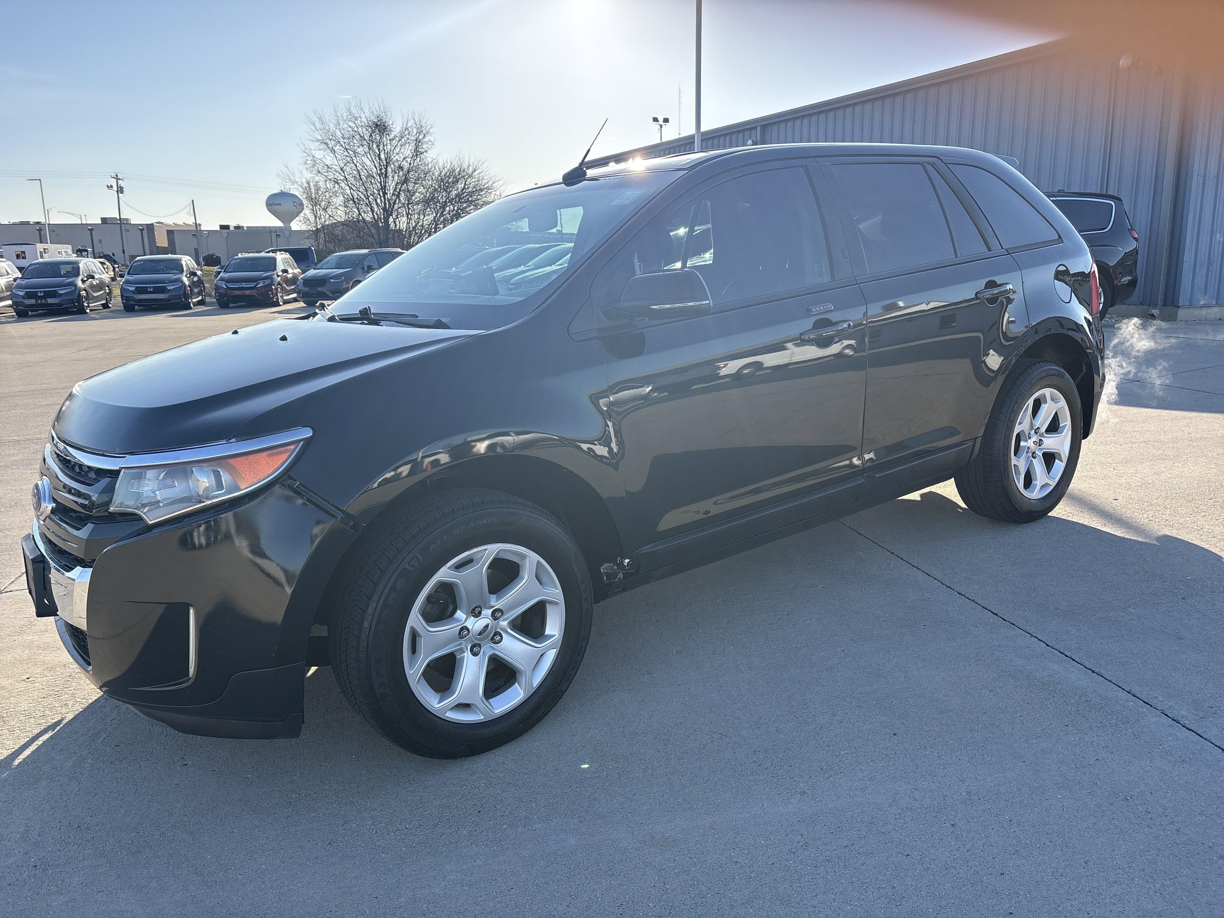 Used 2013 Ford Edge SEL FWD image 2