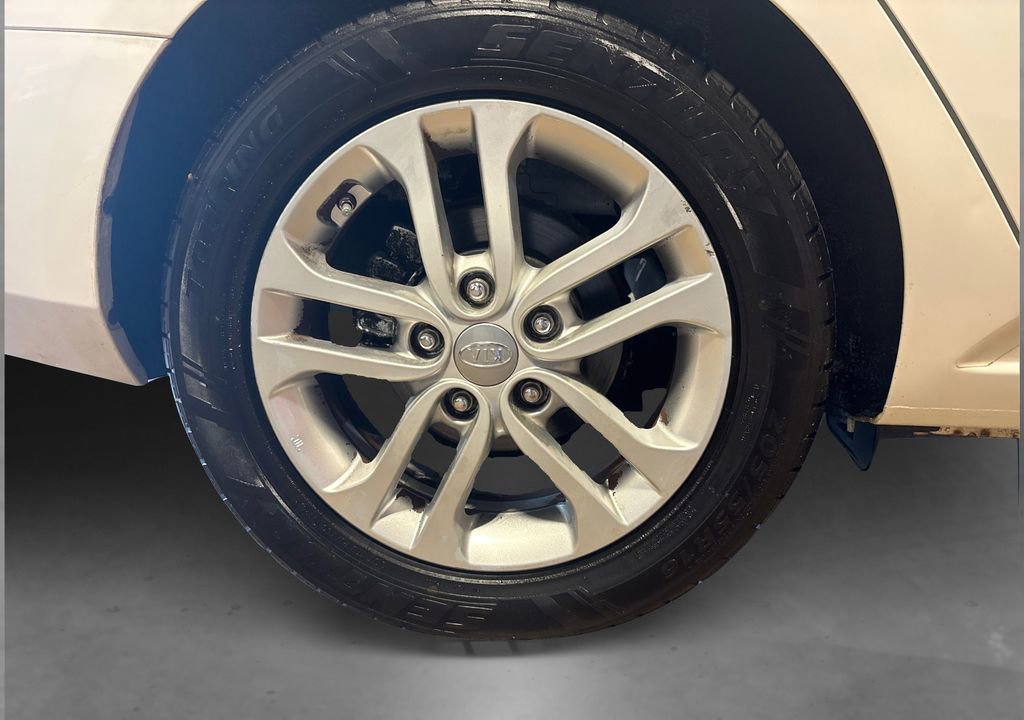 Used 2012 Kia Forte EX w/ Premium Pkg FWD image 18