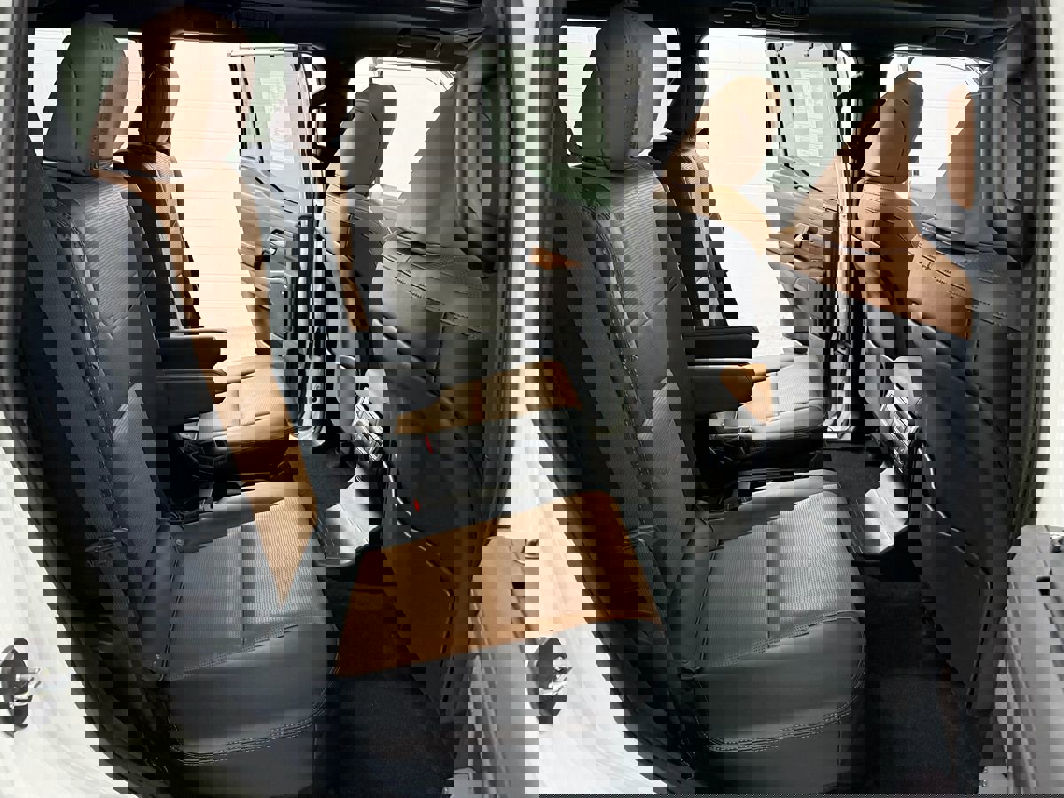 Used 2025 Lexus GX 550 w/ Accessory Package (2T) image 15