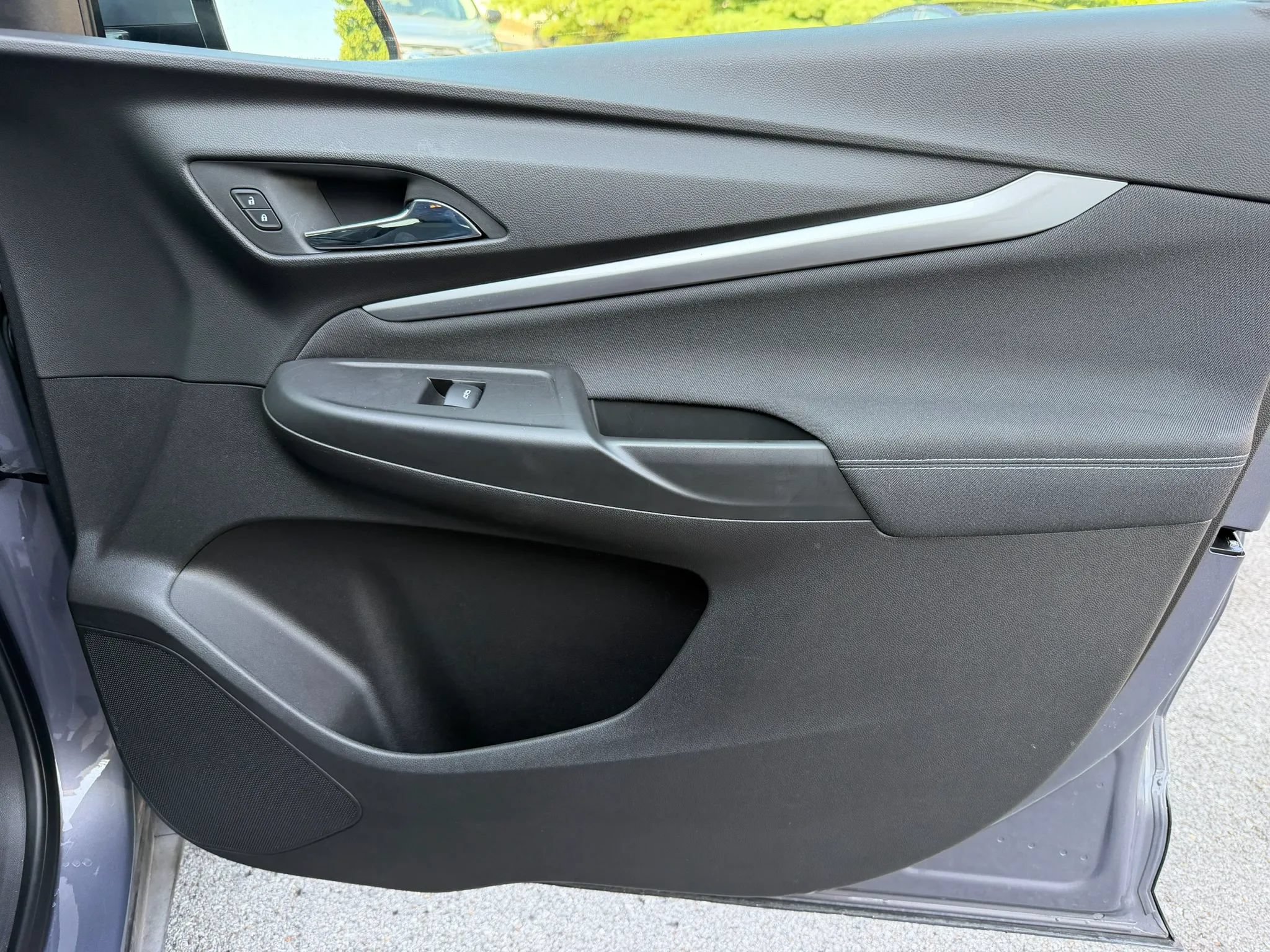 Used 2023 Chevrolet Bolt EUV LT w/ Driver Confidence Package FWD image 28