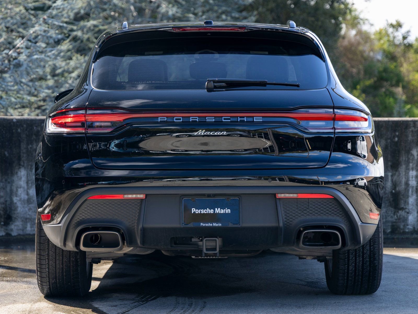 Certified 2025 Porsche Macan image 10