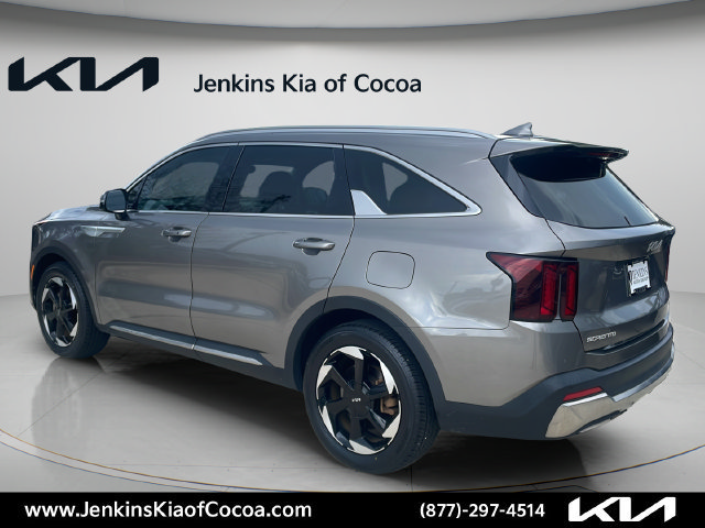 Certified 2025 Kia Sorento EX AWD/4WD image 8