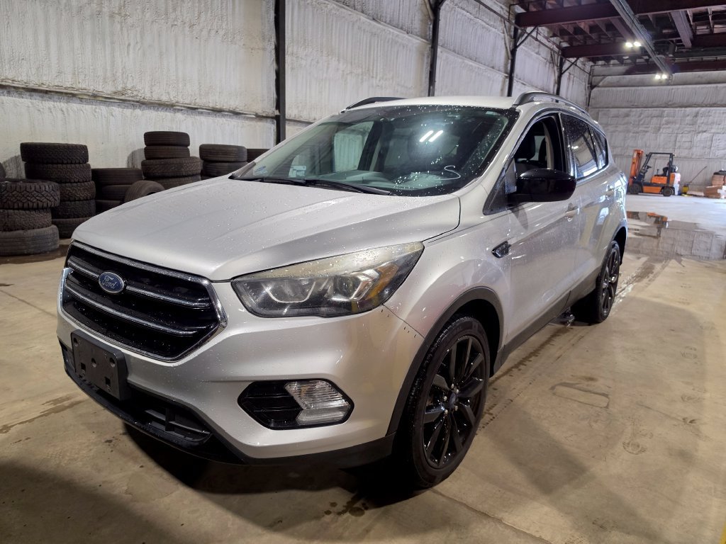 Used 2017 Ford Escape SE w/ Equipment Group 201A
