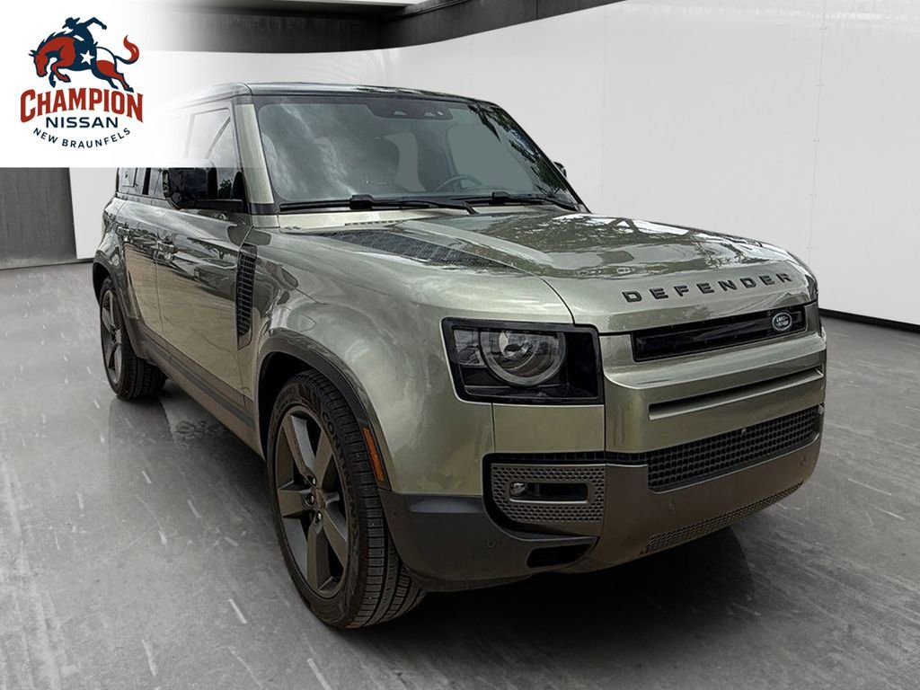 Used 2024 Land Rover Defender 110 SE AWD/4WD image 7