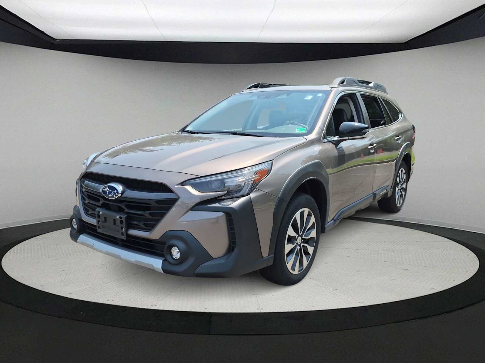 Used 2024 Subaru Outback Limited AWD/4WD image 4