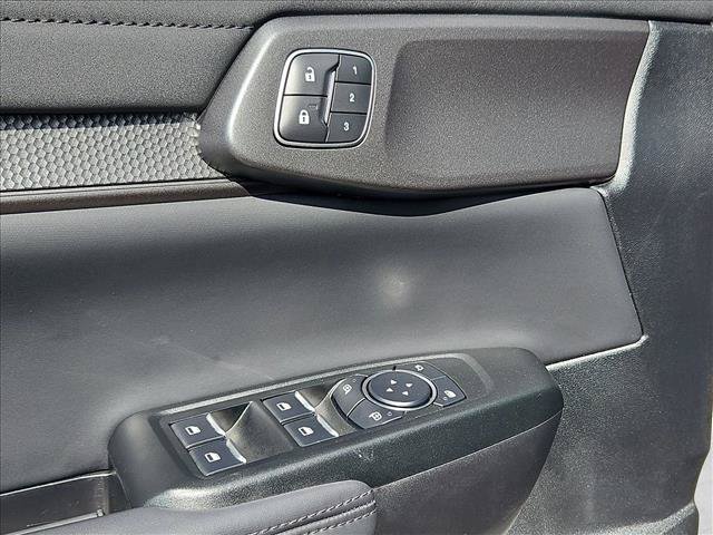 Used 2025 Ford Ranger Raptor AWD/4WD image 11
