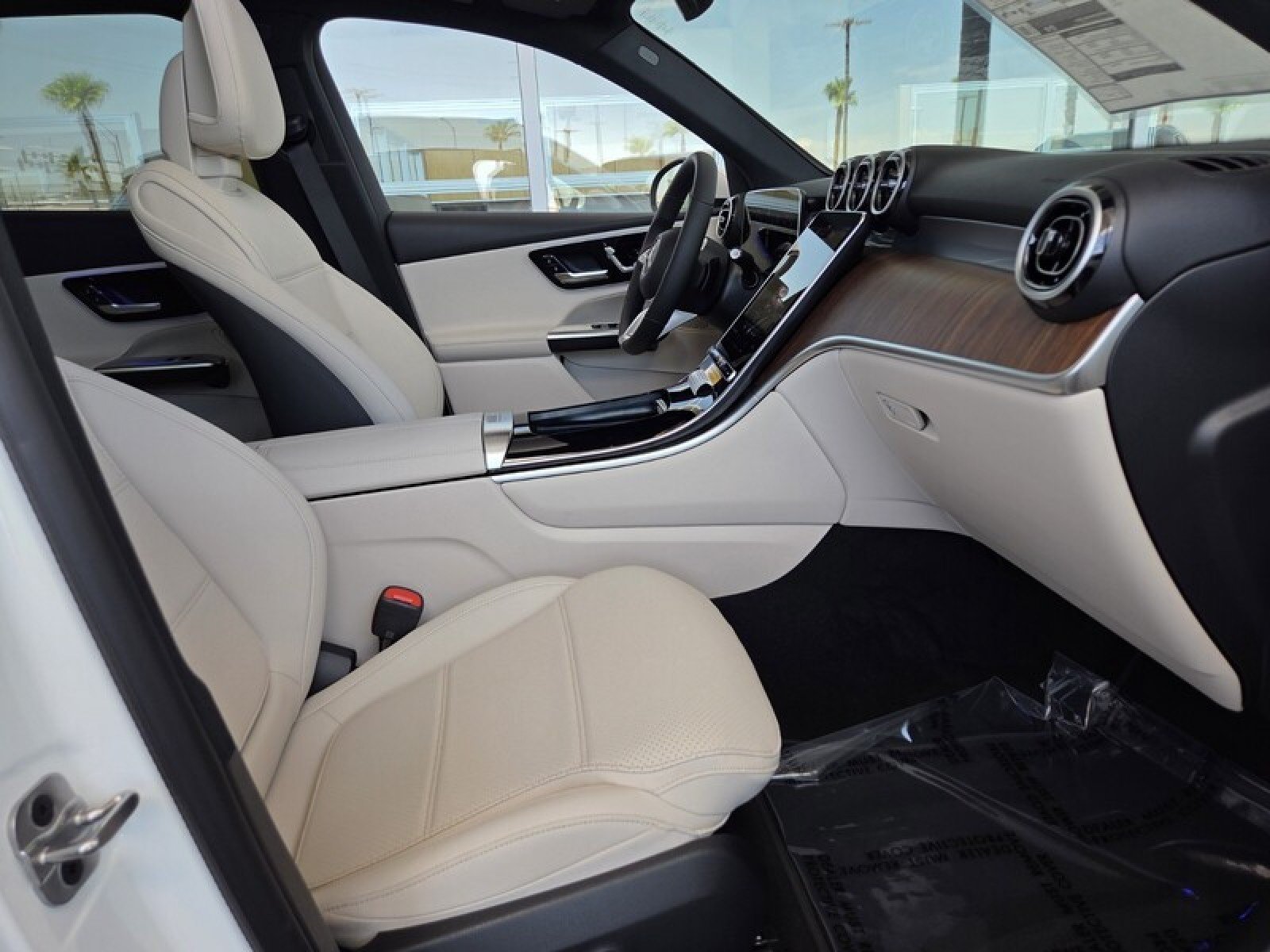 New 2026 Mercedes-Benz GLC 350e 4MATIC image 16