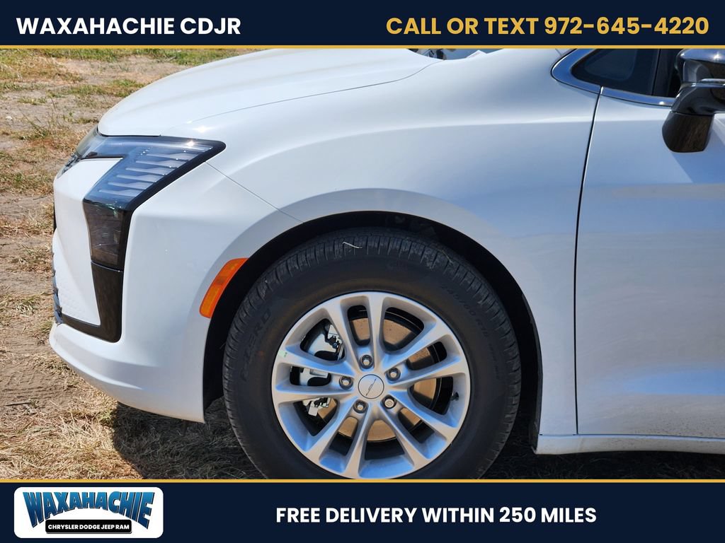 New 2027 Chrysler Pacifica Select FWD image 7