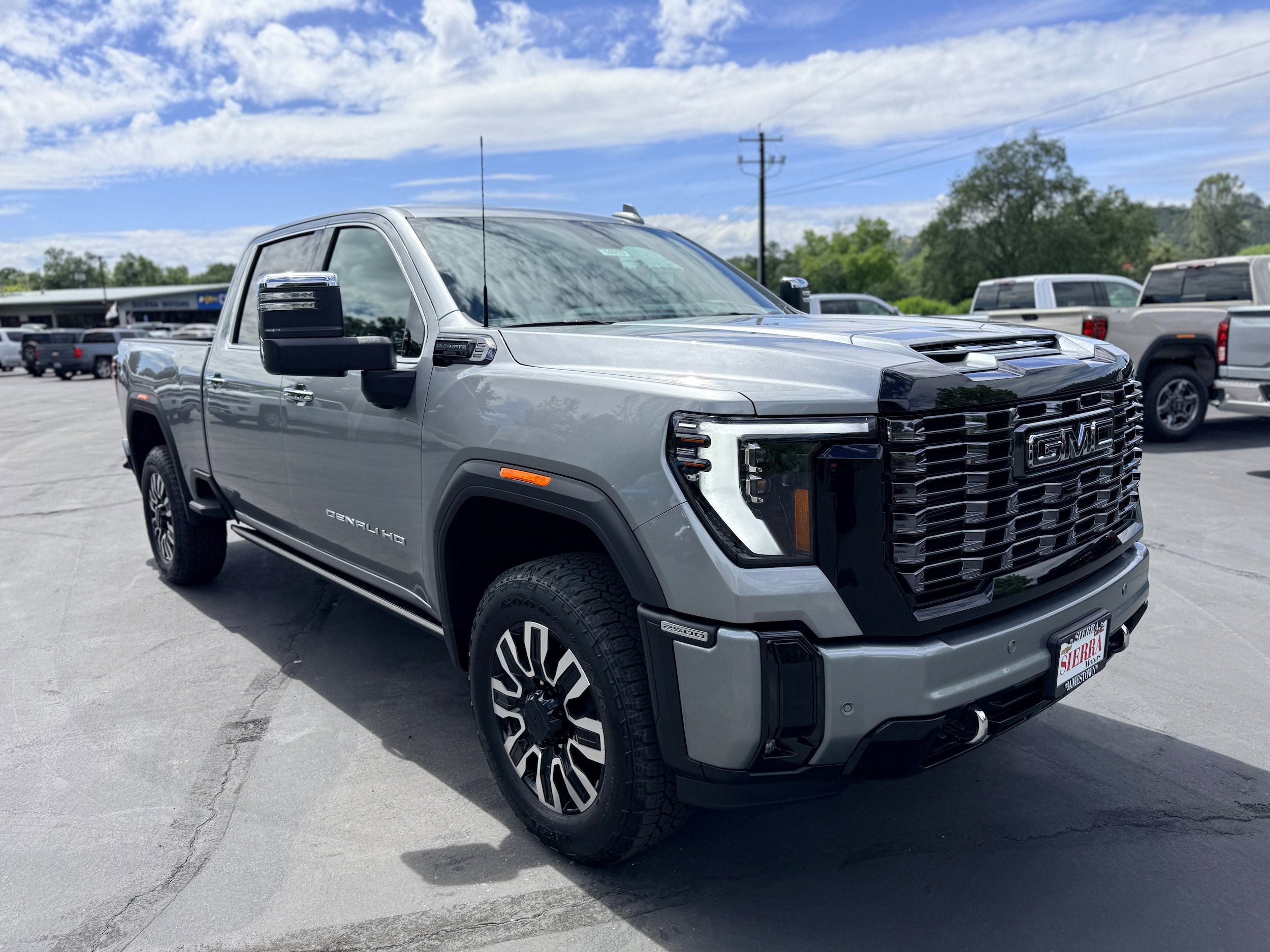 New 2026 GMC Sierra 2500 Denali Ultimate w/ Max Trailering Package AWD/4WD image 3