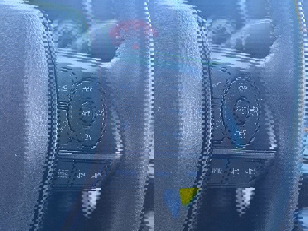 Used 2024 Toyota Camry SE image 20