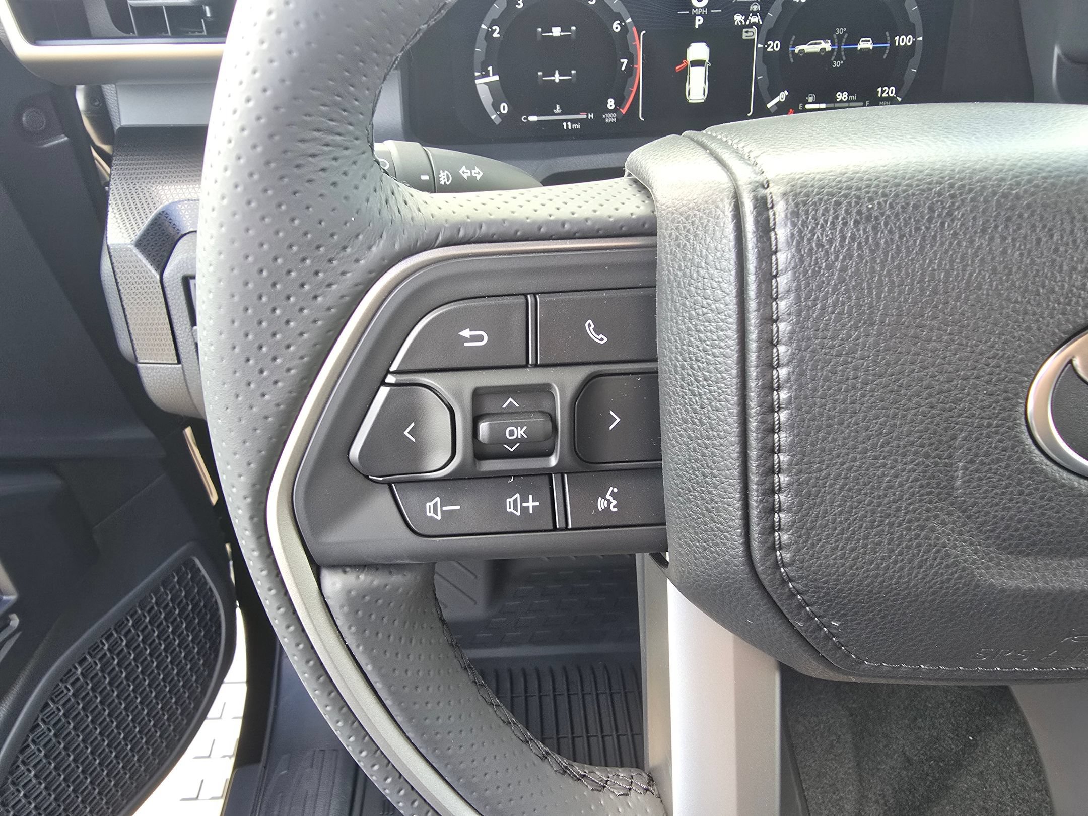 Used 2026 Toyota 4Runner Limited AWD/4WD image 18