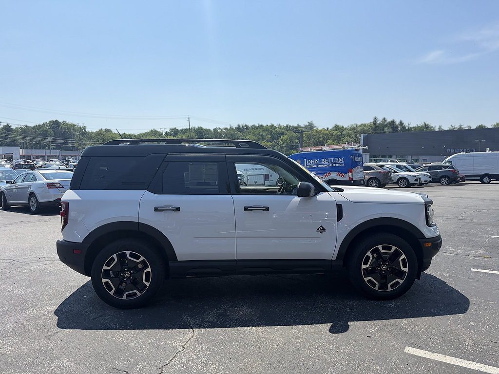 Certified 2022 Ford Bronco Sport Outer Banks AWD/4WD image 8