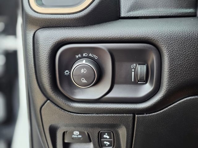 Used 2023 RAM 1500 Sport AWD/4WD image 37