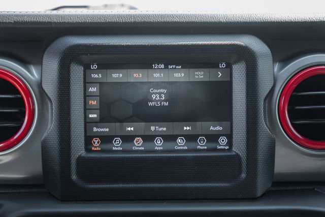 Used 2021 Jeep Wrangler Unlimited Sahara image 32