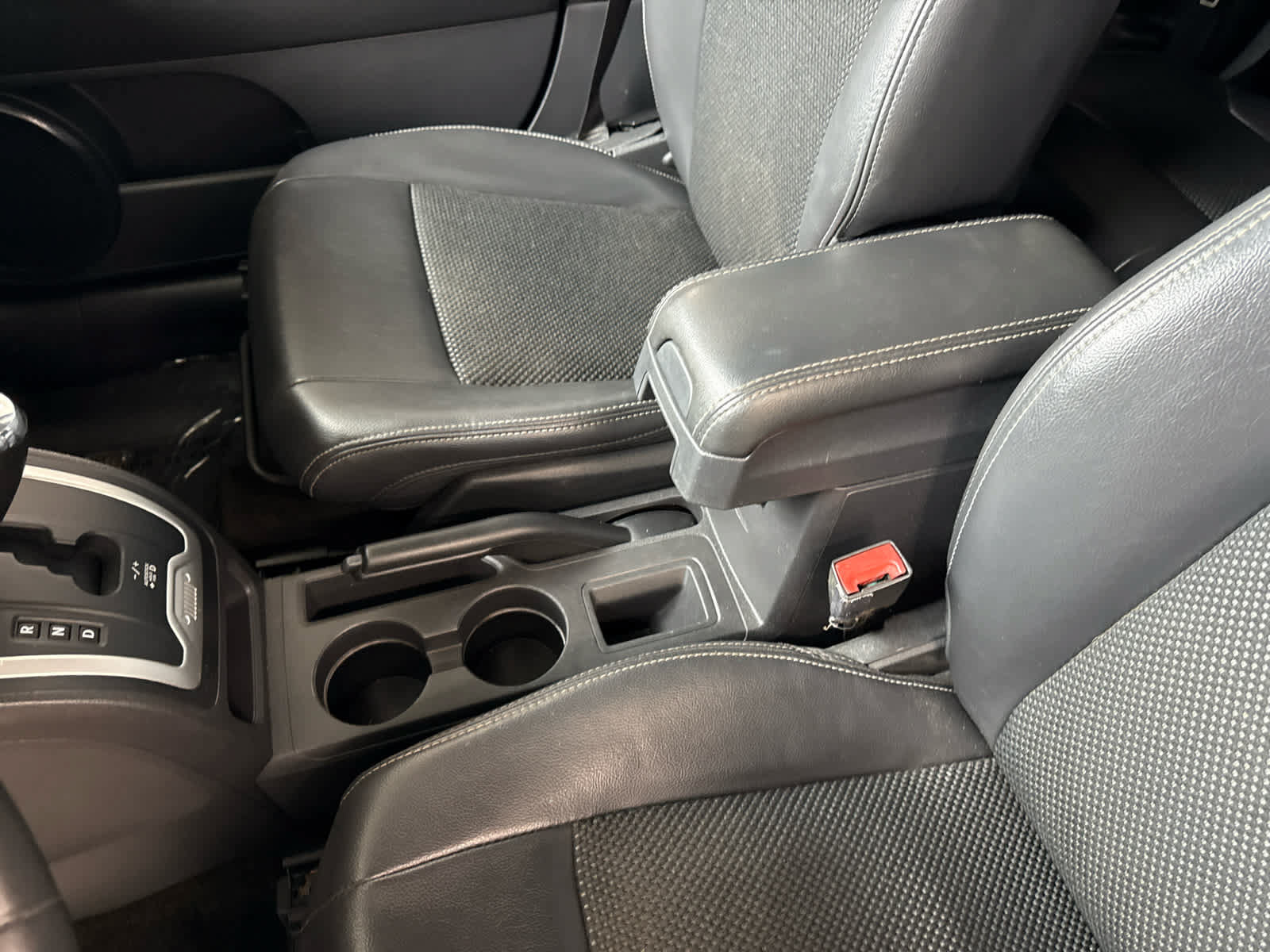 Used 2014 Jeep Compass Latitude FWD image 18