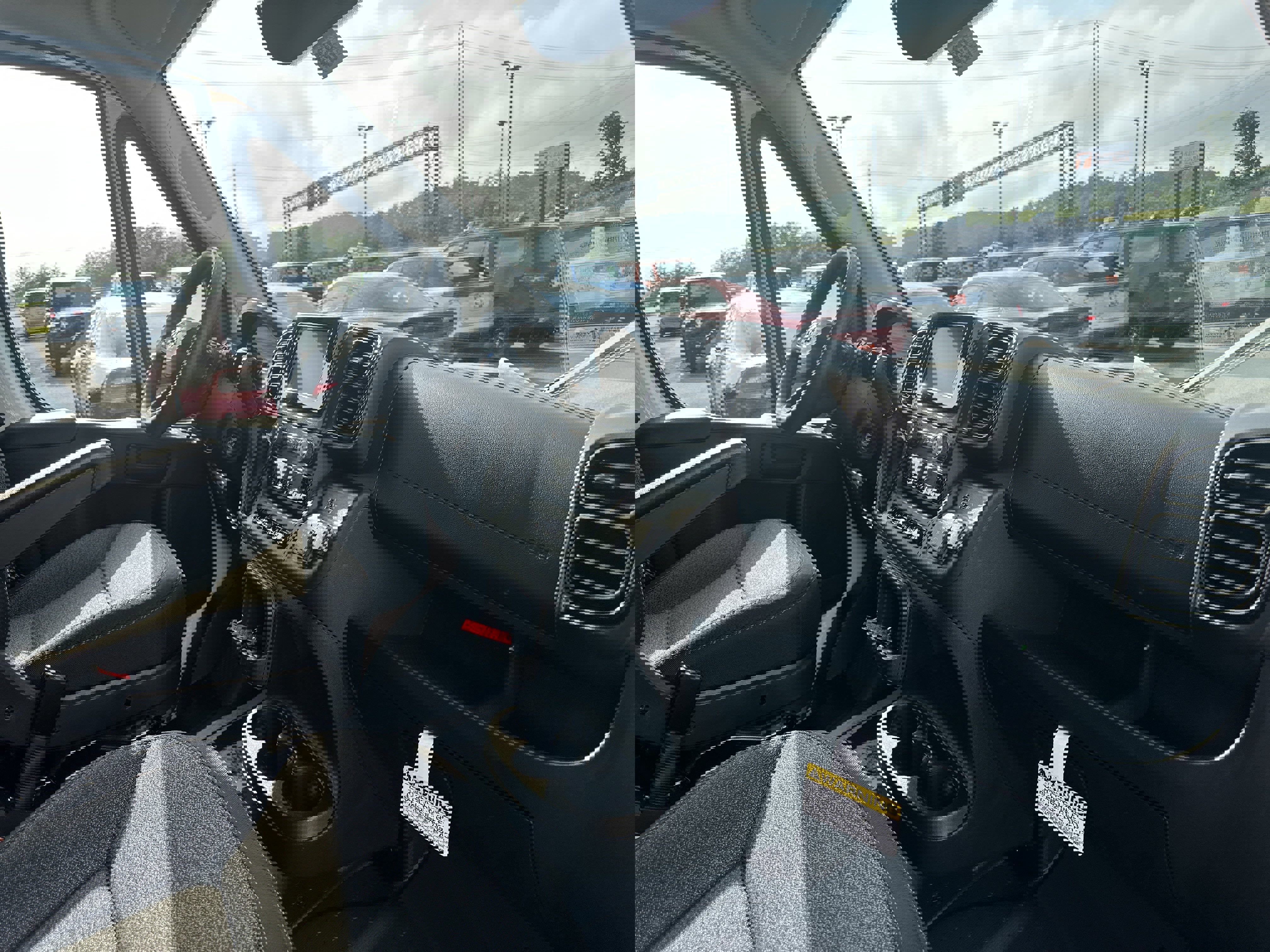 New 2025 RAM ProMaster 1500 w/ Convenience Group image 23