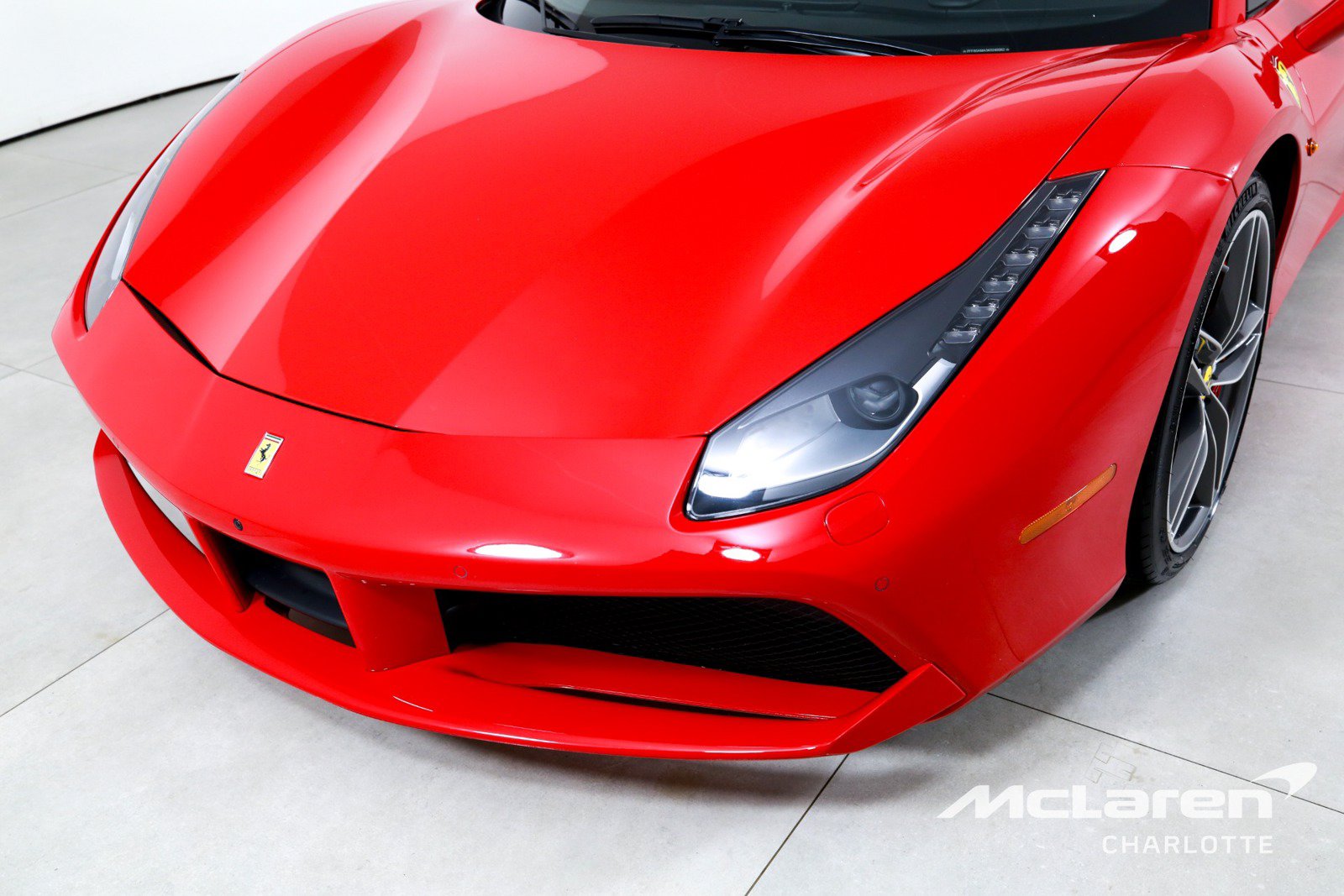 Used 2019 Ferrari 488 Spider RWD image 32