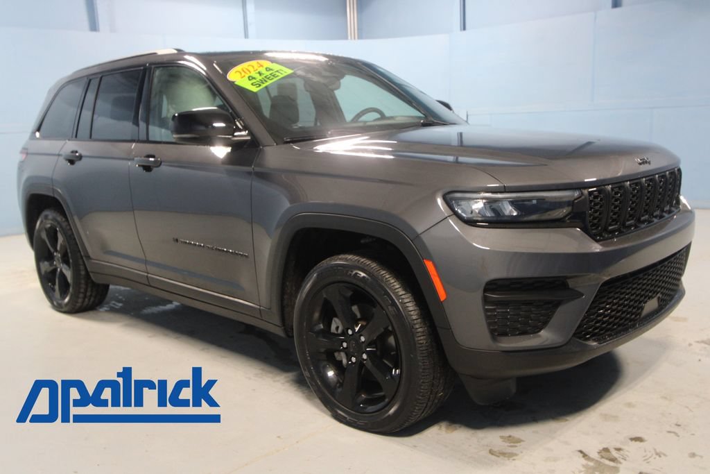Used 2024 Jeep Grand Cherokee Altitude AWD/4WD image 1