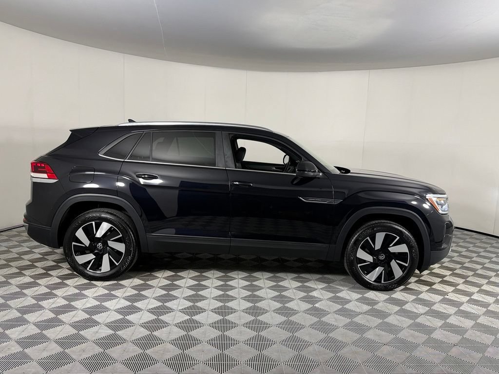 Used 2026 Volkswagen Atlas Cross Sport SE FWD video 3