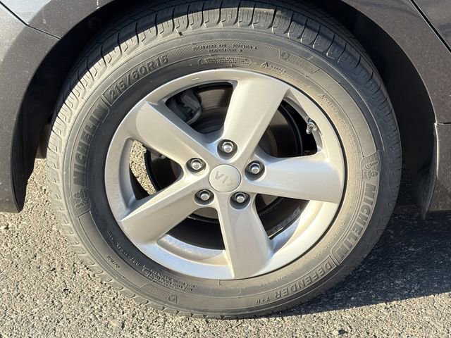 Used 2015 Kia Optima LX image 5