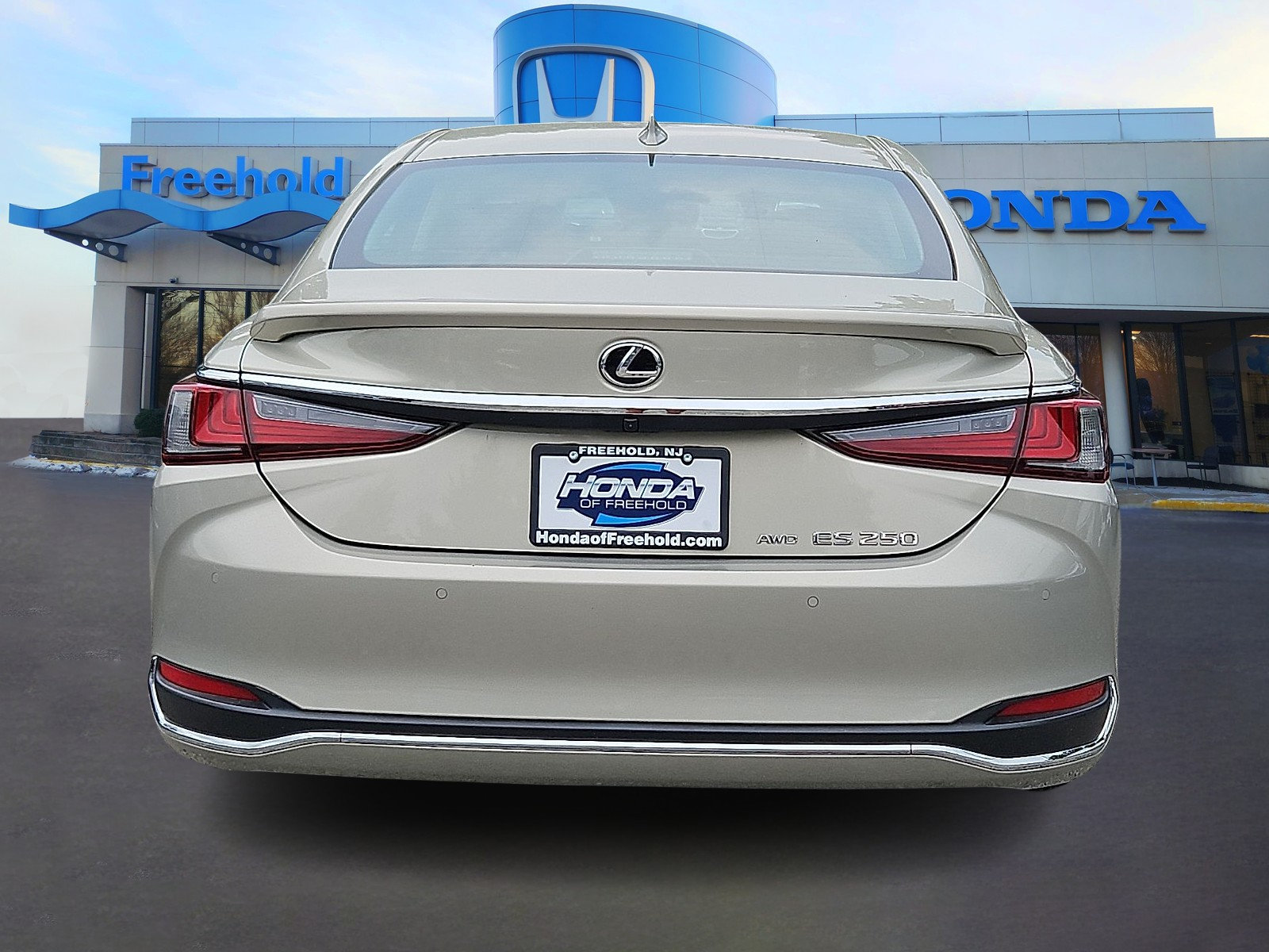Used 2021 Lexus ES 250 w/ Premium Package AWD/4WD image 5