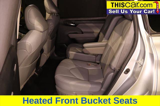 Used 2021 Toyota Highlander XLE image 19