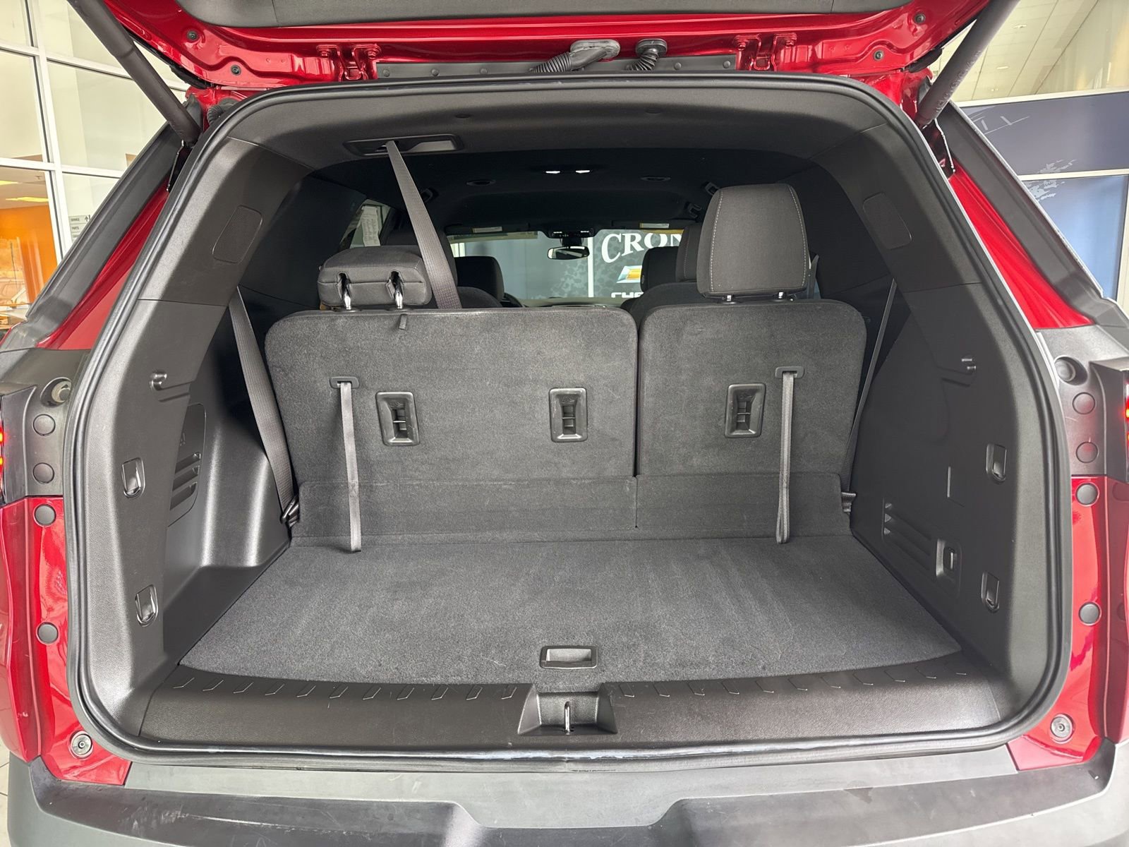 Used 2023 Chevrolet Traverse LT image 11