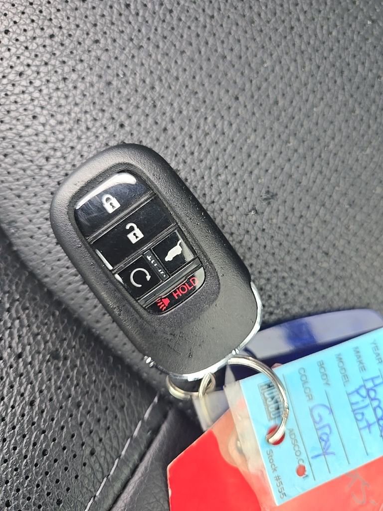 Used 2024 Honda Pilot Elite image 35