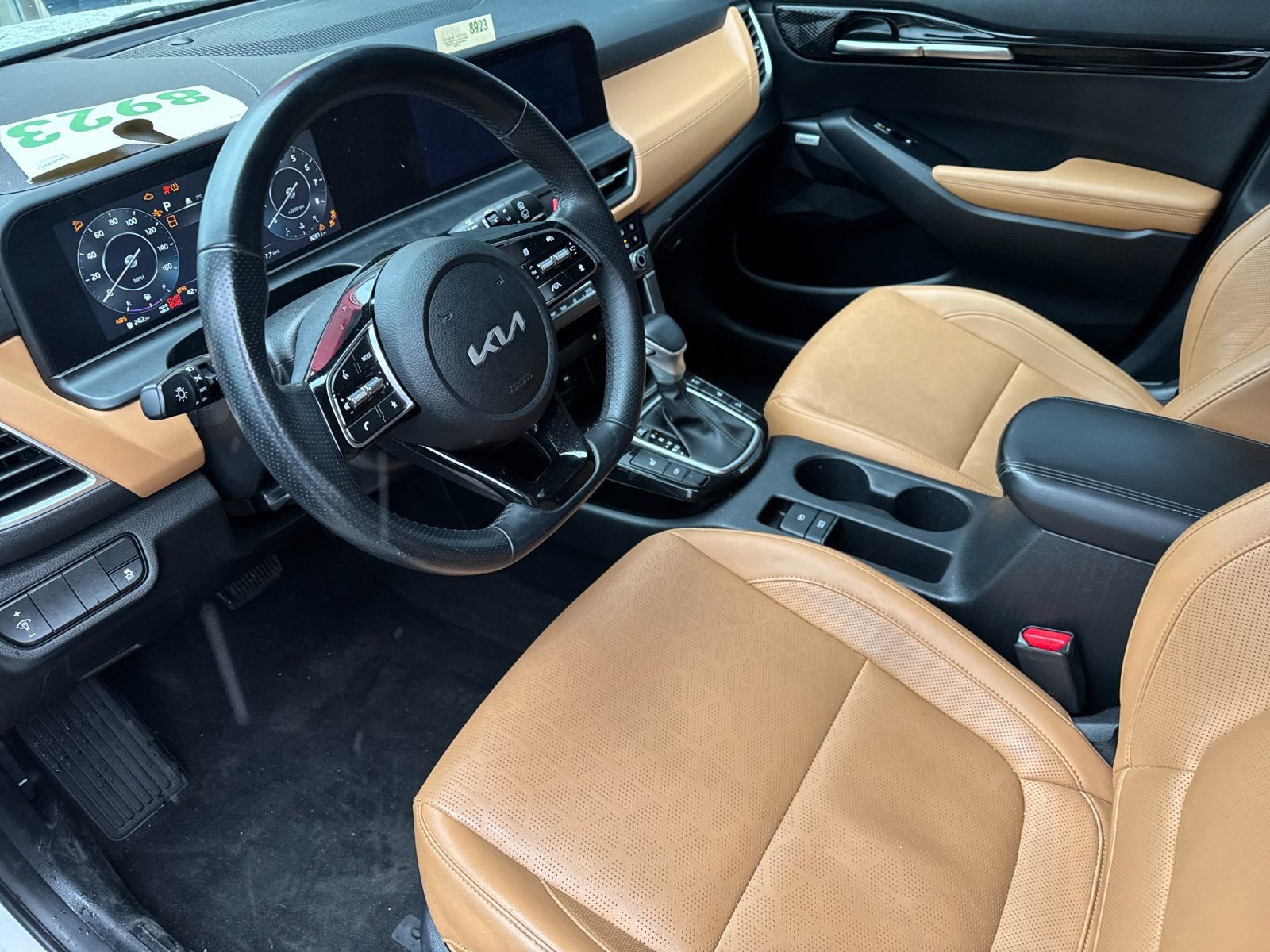 Used 2024 Kia Seltos SX AWD/4WD image 9