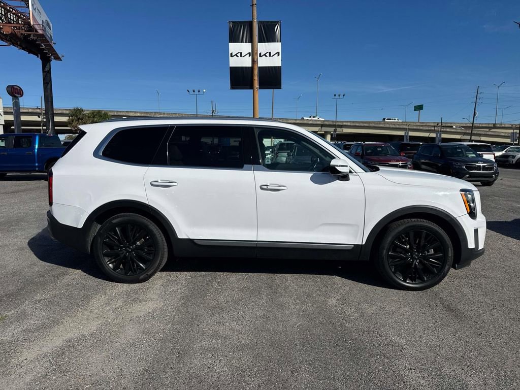 Certified 2021 Kia Telluride SX w/ Towing Package image 8