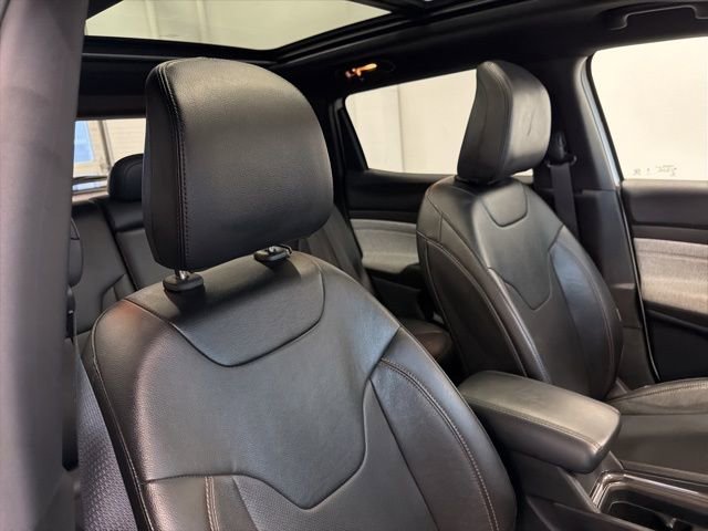 Used 2023 Jeep Compass Latitude w/ Sun and Sound Group image 36