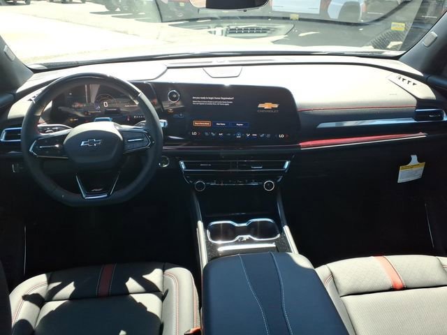 New 2026 Chevrolet Traverse RS w/ LPO, Floor Liner Package FWD image 9