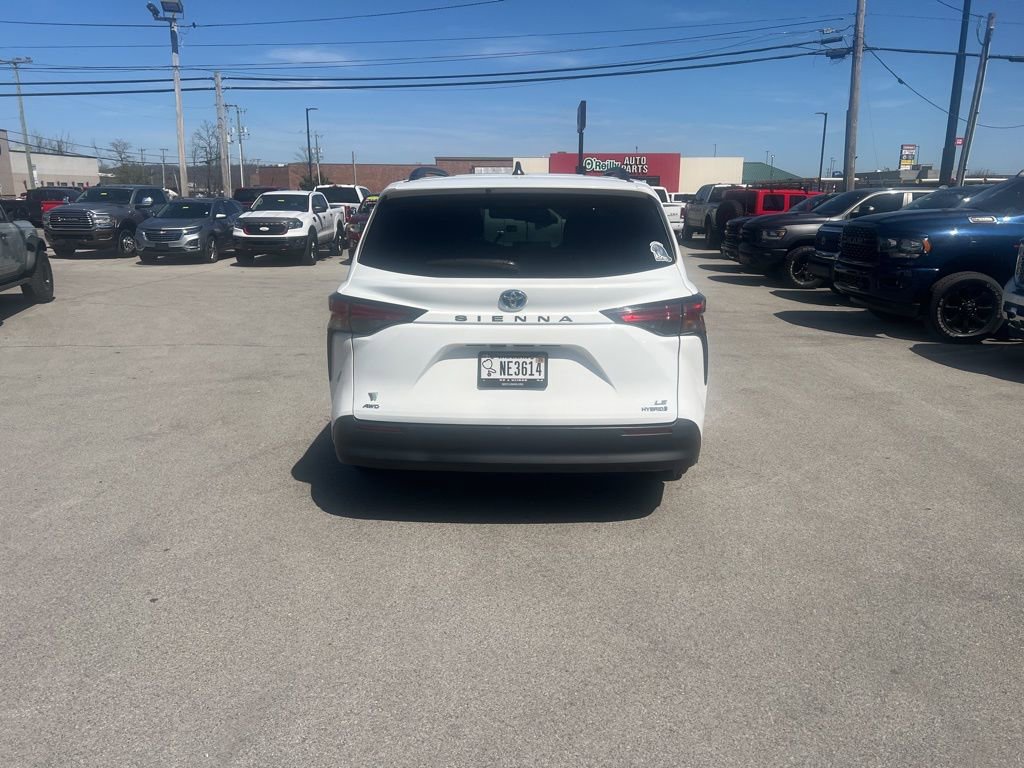 Used 2021 Toyota Sienna LE image 13