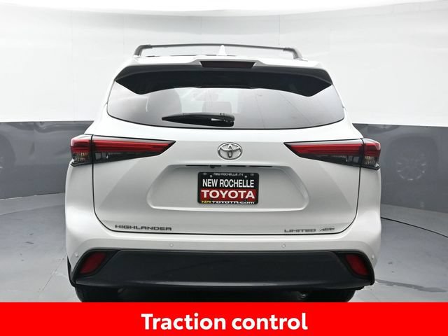 Used 2022 Toyota Highlander Limited AWD/4WD image 5