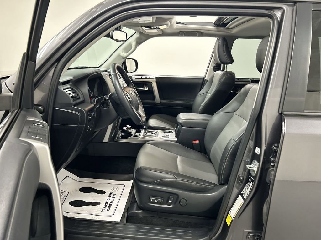 Used 2023 Toyota 4Runner SR5 Premium w/ Moonroof Package AWD/4WD image 9